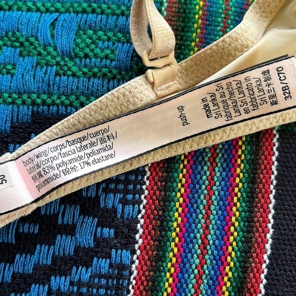 Victoria’s Secret Nude Push-Up Bra - Picture 8 of 8